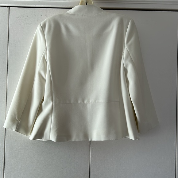 Gorgeous detailed LOVE…ADY jacket in ivory cream. Medium - Picture 5 of 5